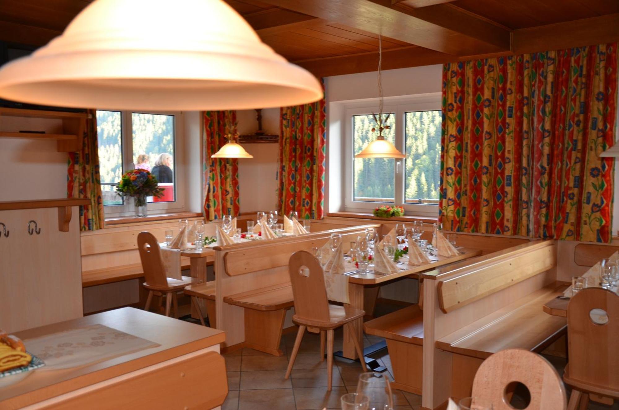 Ski In-Ski Out - Gaestehaeuser Saalbach-Hinterglemm - Wallegghof Christianhof 外观 照片